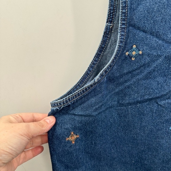 JLNY VINTAGE plus size cotton denim embroidered western sleeveless dress. 2X - Picture 5 of 10